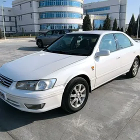 Toyota Camry 2000