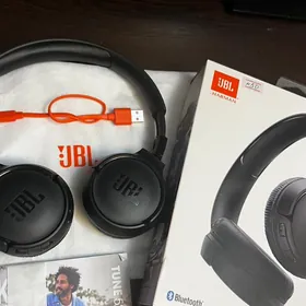 Наушники JBL Tune520