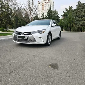 Toyota Camry 2015