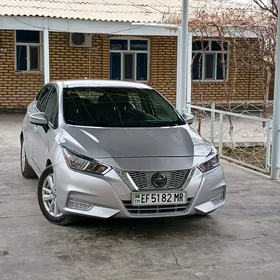 Nissan Versa 2021