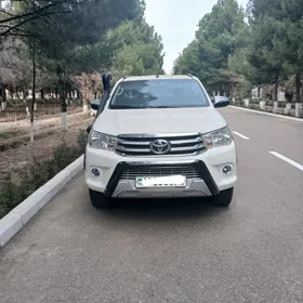 Toyota Hilux 2019