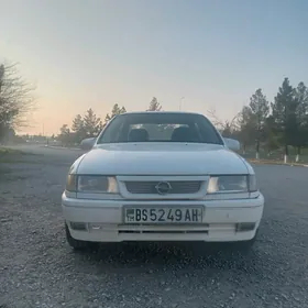 Opel Vectra 1990