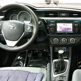 Toyota Corolla 2015