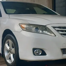 Toyota Camry 2011