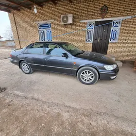 Toyota Camry 2000