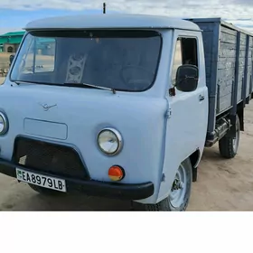 UAZ Profi 1992