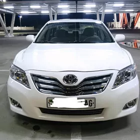 Toyota Camry 2011