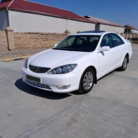 Toyota Camry 2004