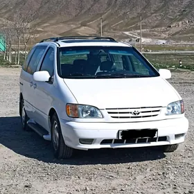 Toyota Sienna 2003