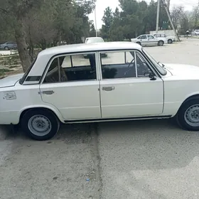 Lada 2104 1986