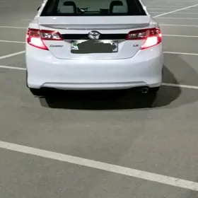 Toyota Camry 2013