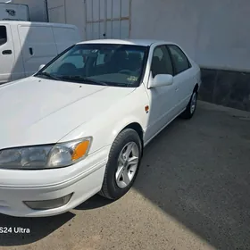 Toyota Camry 2001