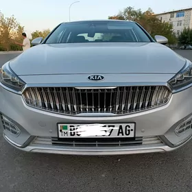 Kia Cadenza 2017