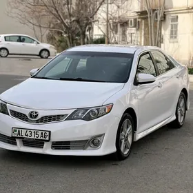 Toyota Camry 2013