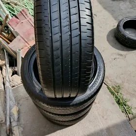 BRIDGESTONE 235 45 18 Teker