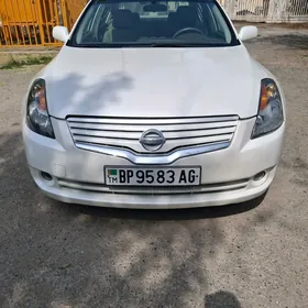 Nissan Altima 2008