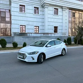 Hyundai Elantra 2019