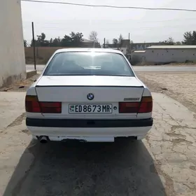 BMW 525 1989