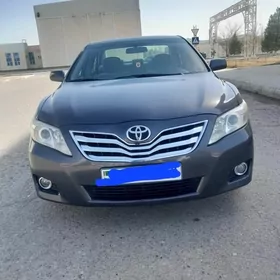 Toyota Camry 2010