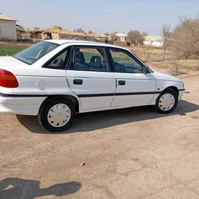 Opel Astra 1992