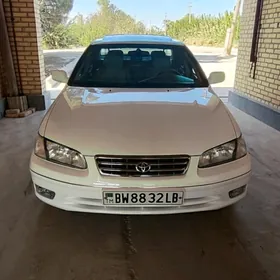 Toyota Camry 2001