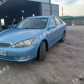 Toyota Camry 2004