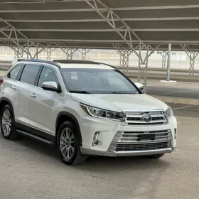 Toyota Highlander 2019