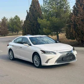 Lexus ES 350 2019