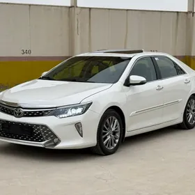 Toyota Camry 2013