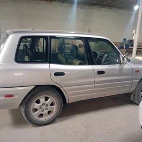 Toyota RAV4 1998