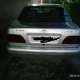 Mercedes-Benz E320 1997