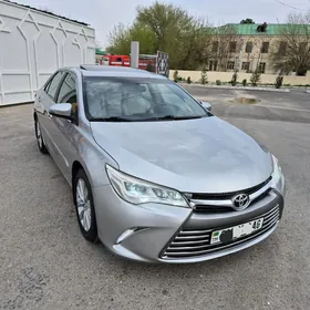 Toyota Camry 2017