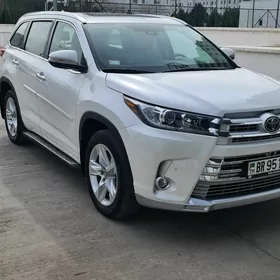 Toyota Highlander 2019