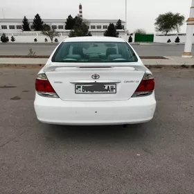 Toyota Camry 2005