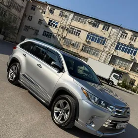 Toyota Highlander 2019