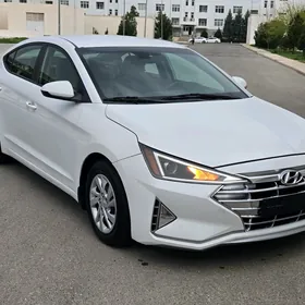 Hyundai Elantra 2019