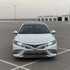 Toyota Camry 2022