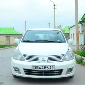 Nissan Versa 2010