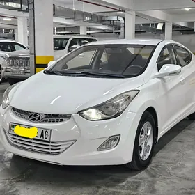 Hyundai Elantra 2011