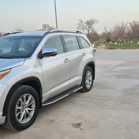 Toyota Highlander 2016