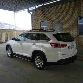 Toyota Highlander 2019