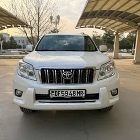 Toyota Land Cruiser Prado 2013