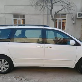 Toyota Sienna 2005