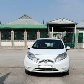 Nissan Versa 2013