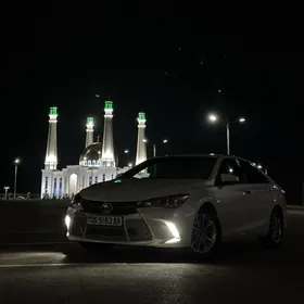 Toyota Camry 2017