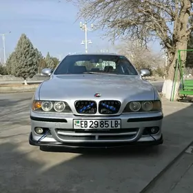 BMW E39 2003