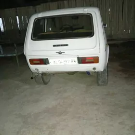 Lada Niva 1981