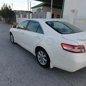 Toyota Camry 2011