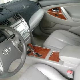 Toyota Camry 2010