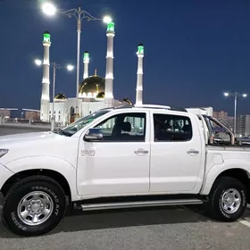 Toyota Hilux 2015